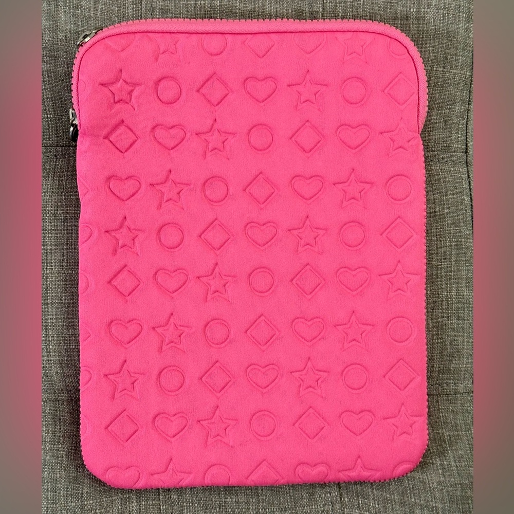 Neoprene case for tablet